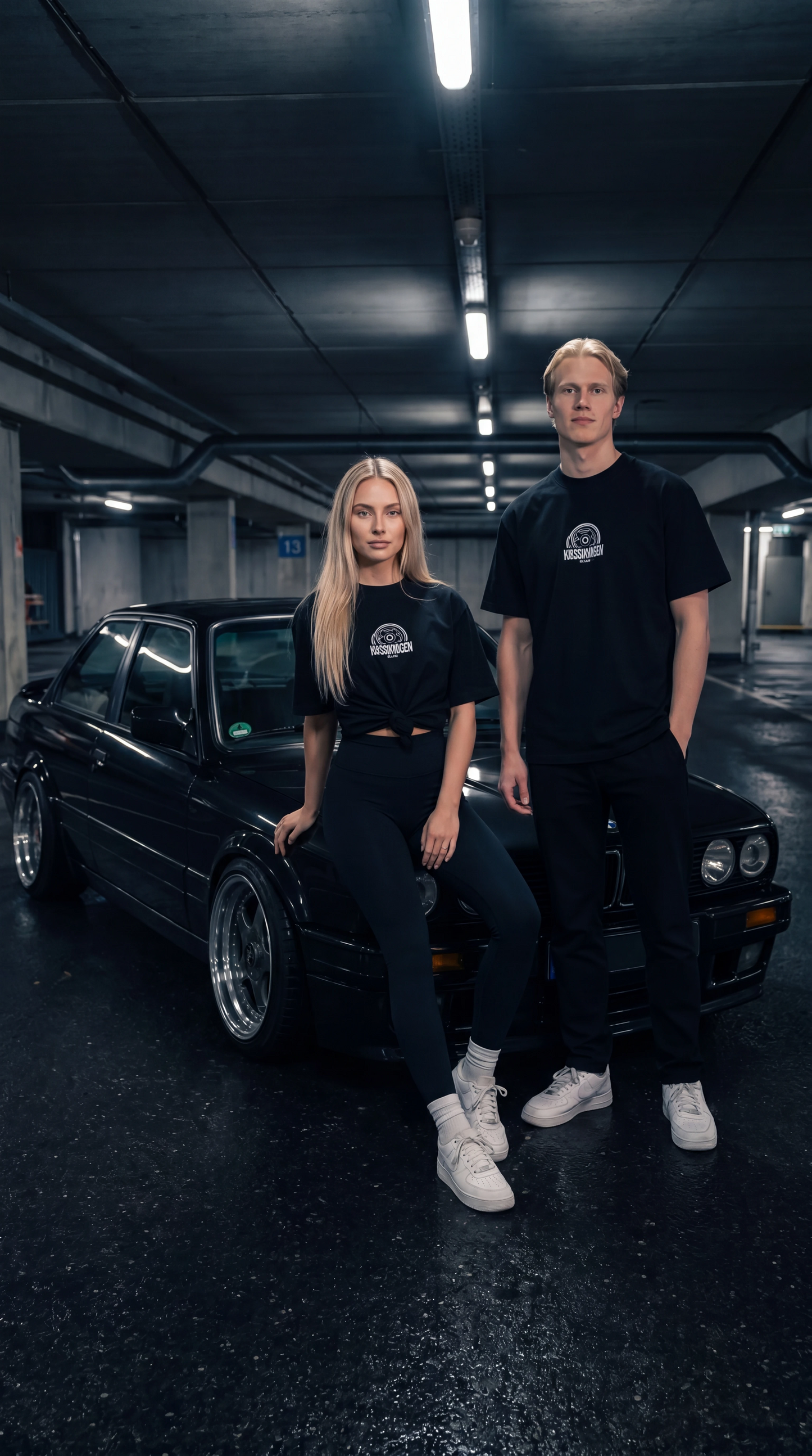 KLASSIKWAGEN E30 MADE IN GERMANY - Oversized T-Shirt