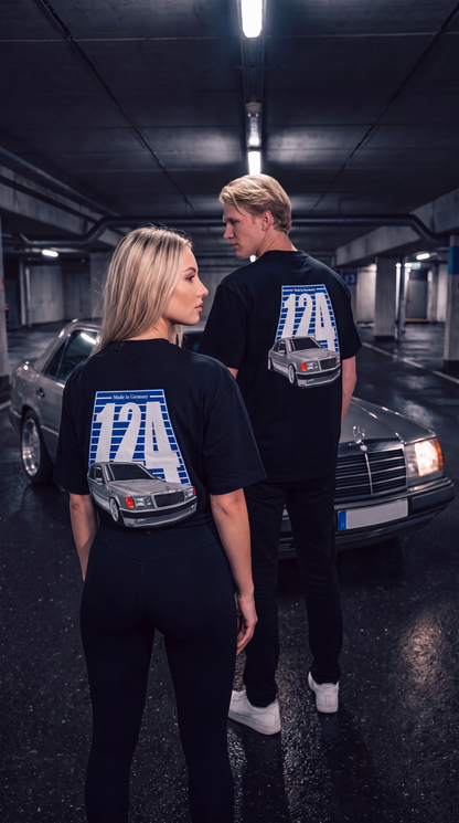 KLASSIKWAGEN W124 MADE IN GERMANY - Oversized T-Shirt