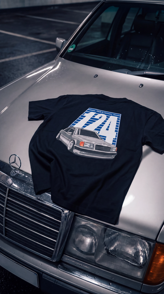 KLASSIKWAGEN W124 MADE IN GERMANY - Oversized T-Shirt